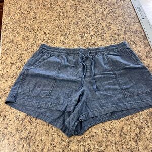 GAP Chambray Blue elastic Drawstring denim shorts xl Shorts